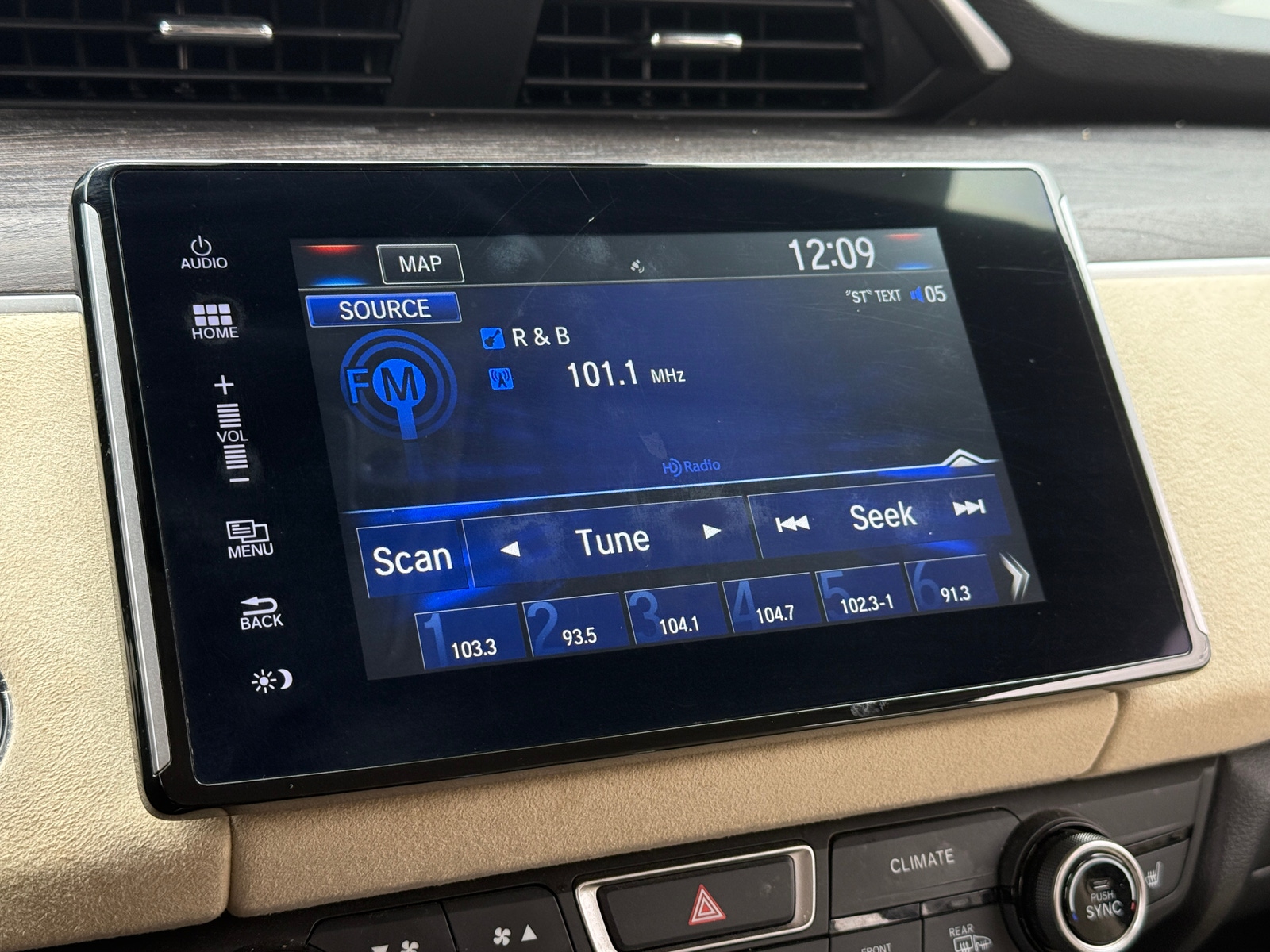 Thumbnail: 2018 Honda Clarity - 3