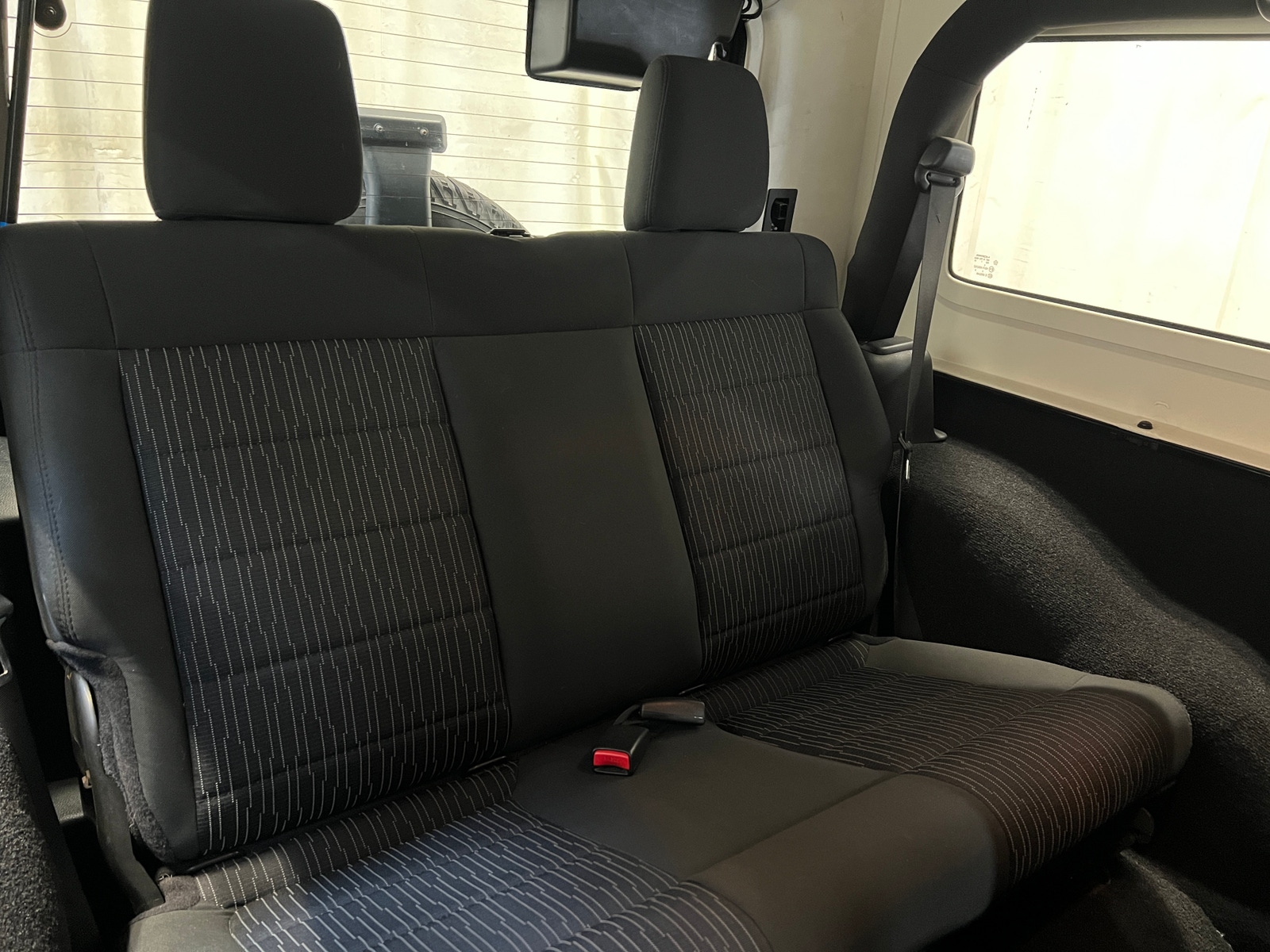 Thumbnail: 2012 Jeep Wrangler - 6