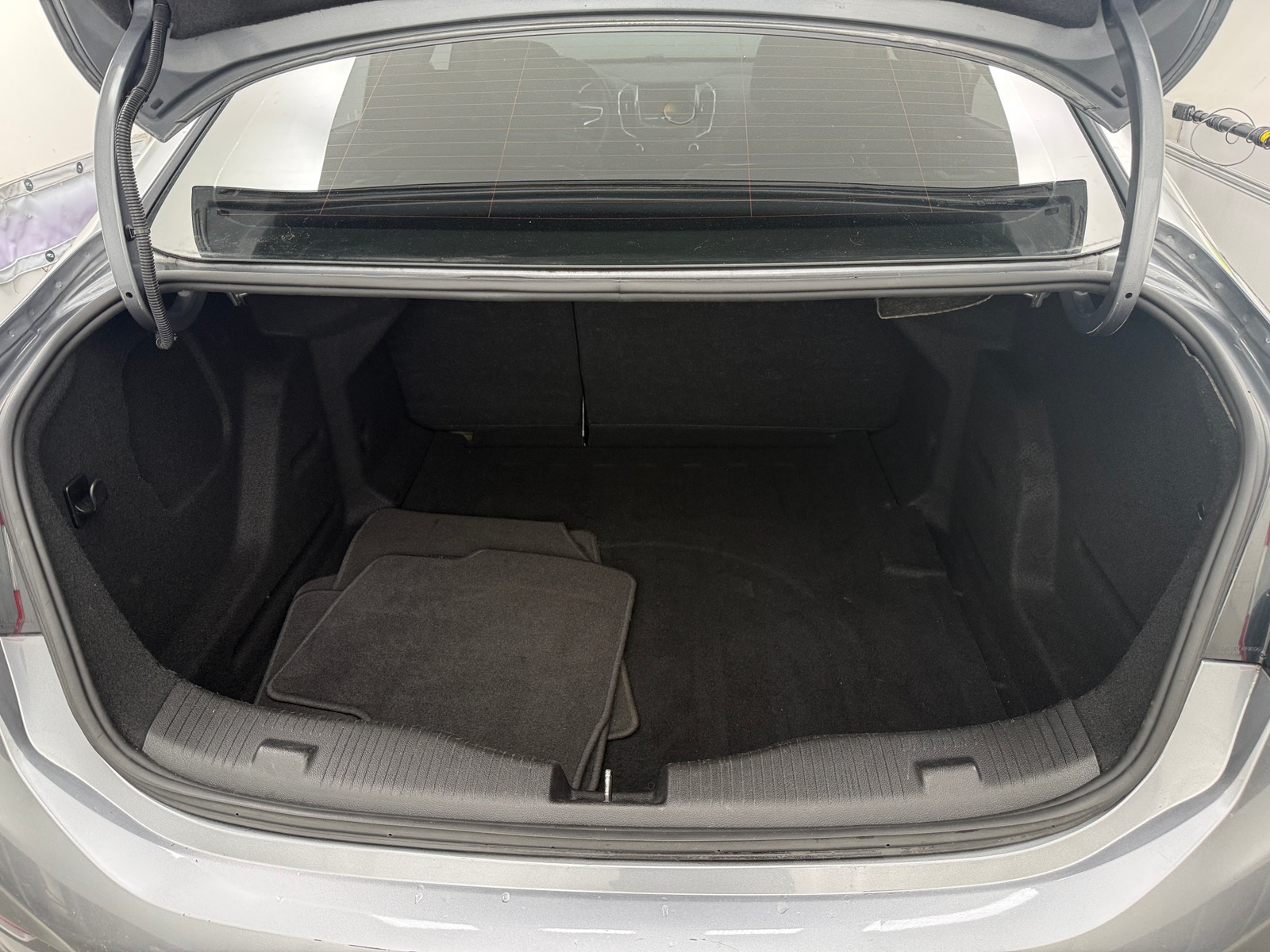 Thumbnail: 2019 Chevrolet Cruze - 7