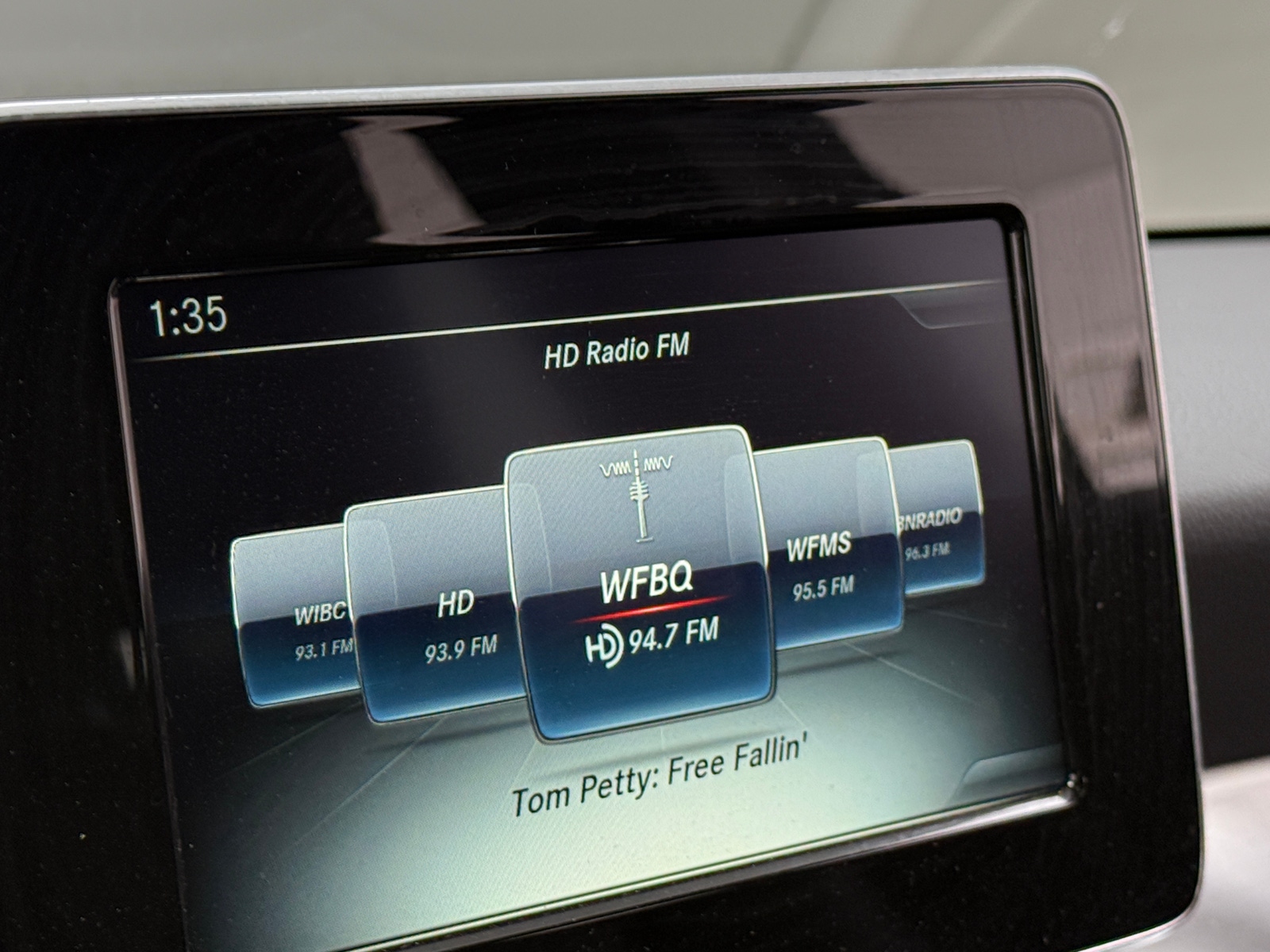 Thumbnail: 2015 Mercedes-Benz CLA - 3