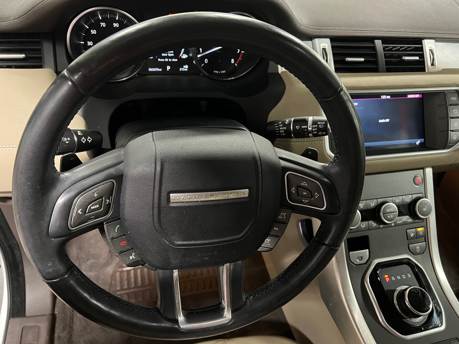 Thumbnail: 2017 Land Rover Range Rover Evoque - 4