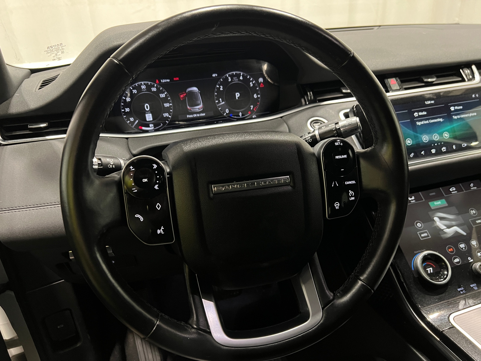 Thumbnail: 2020 Land Rover Range Rover Evoque - 4