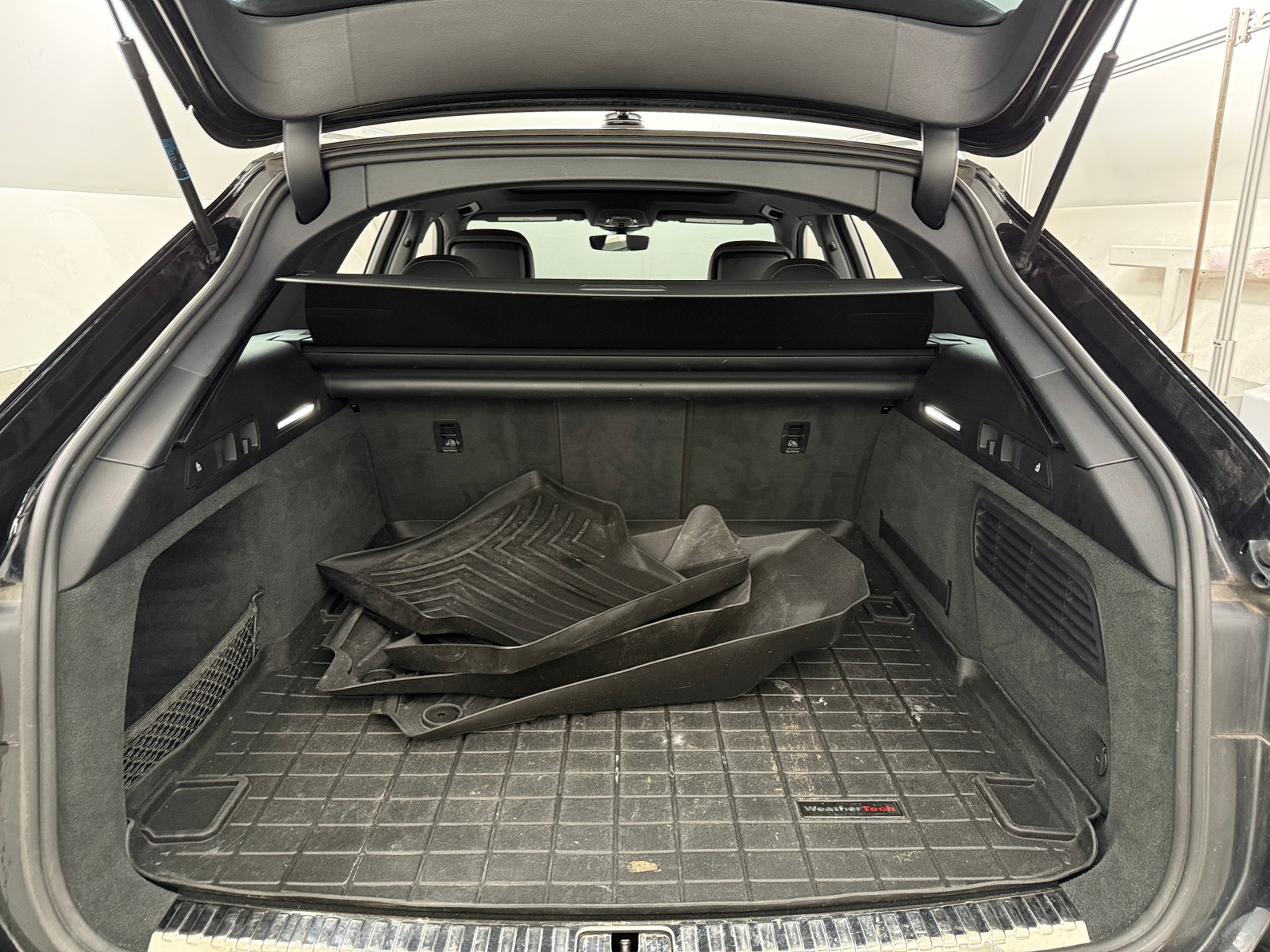 Thumbnail: 2020 Audi A6 - 6