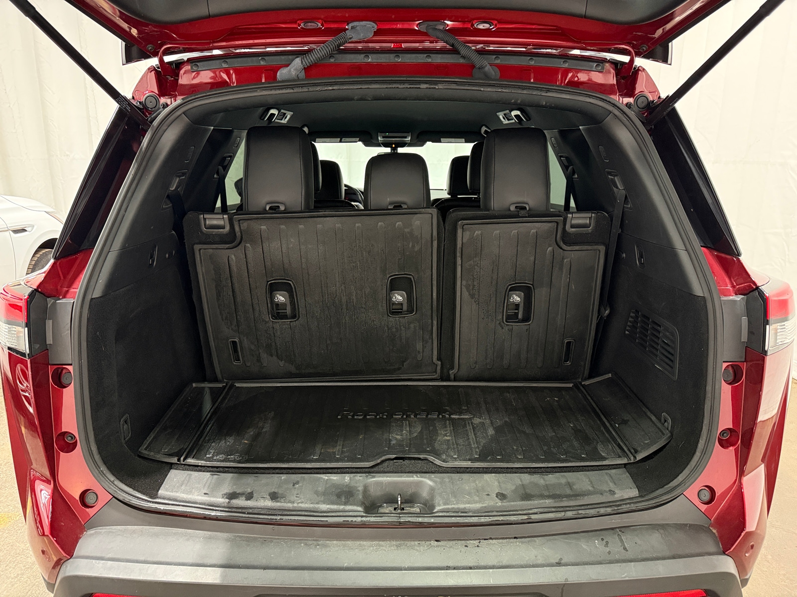 Thumbnail: 2023 Nissan Pathfinder - 6