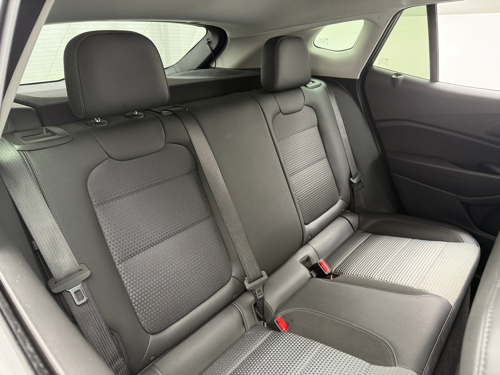 Thumbnail: 2025 Chevrolet Trax - 6