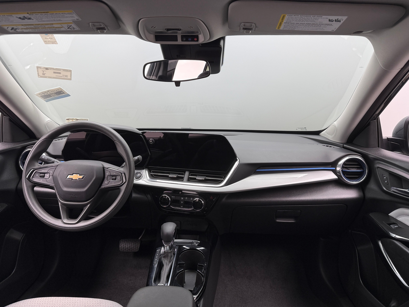 Thumbnail: 2025 Chevrolet Trax - 3