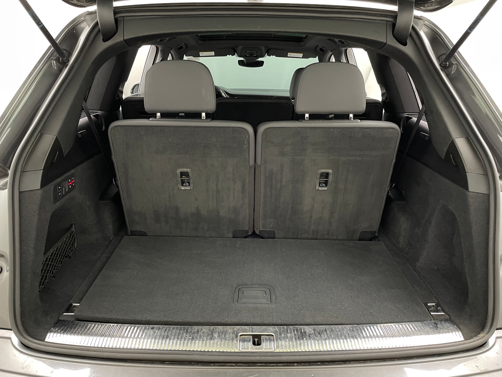 Thumbnail: 2020 Audi Q7 - 6