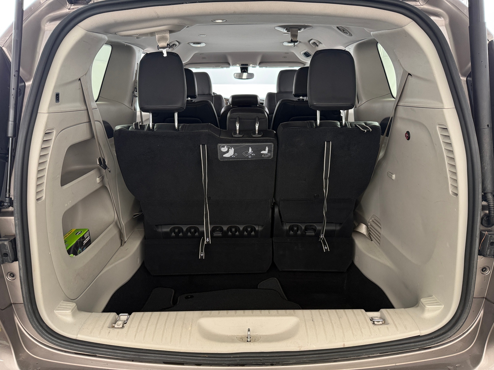 Thumbnail: 2018 Chrysler Pacifica - 6