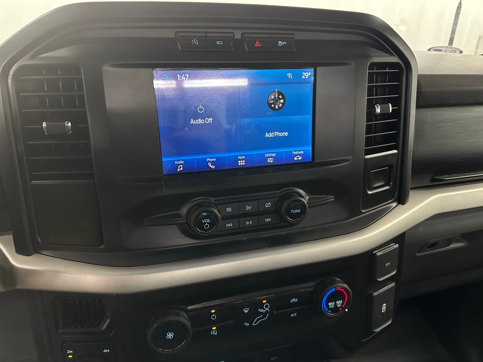 Thumbnail: 2021 Ford Econoline - 3