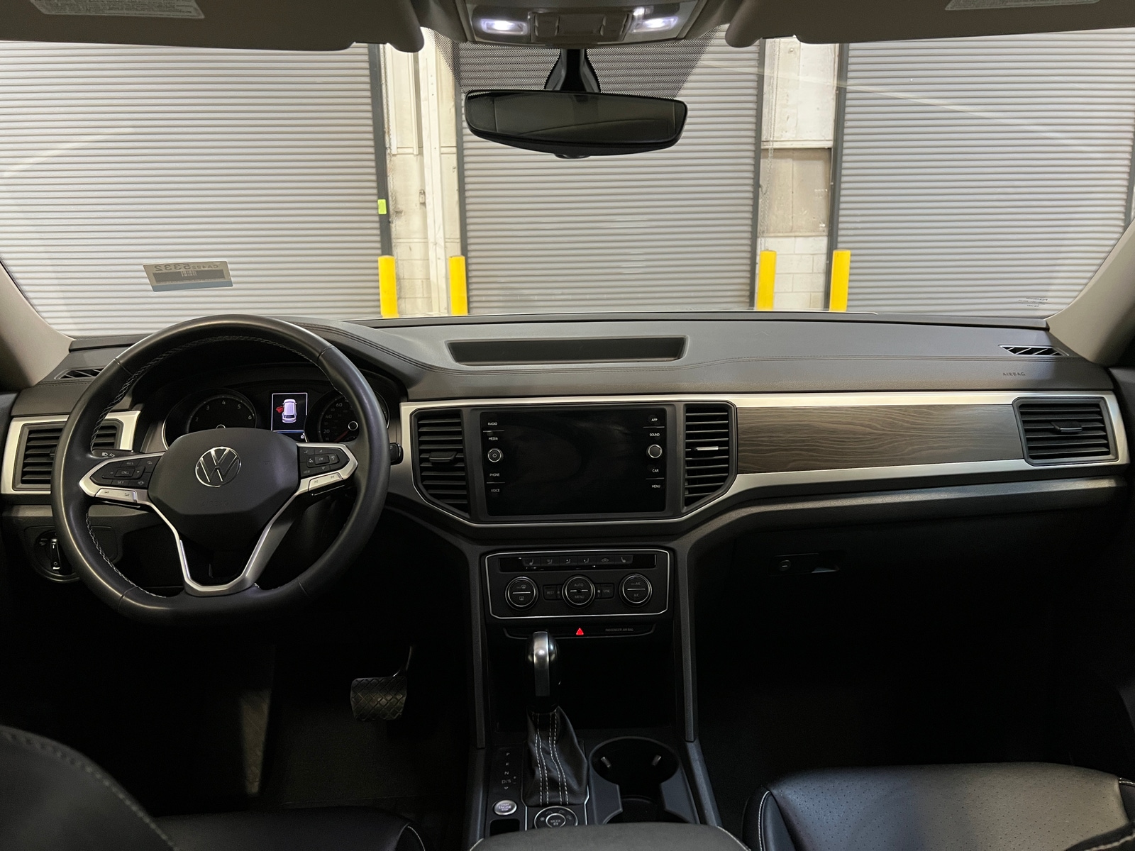 Thumbnail: 2021 Volkswagen Atlas - 3