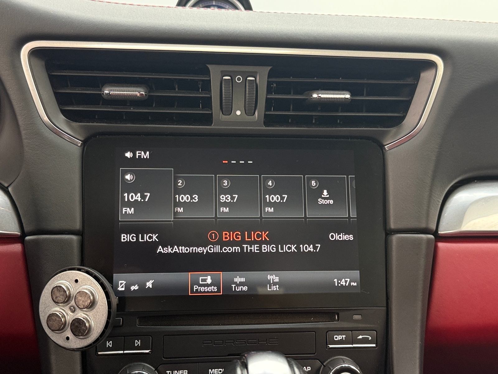 Thumbnail: 2017 Porsche 911 - 3