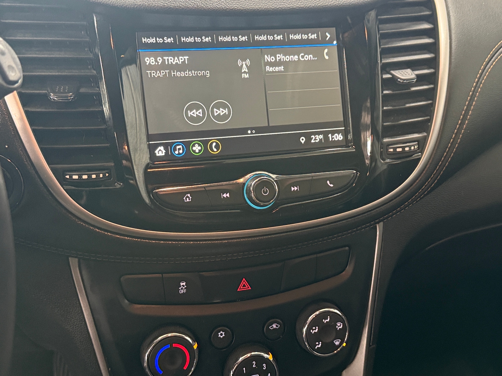 Thumbnail: 2019 Chevrolet Trax - 4