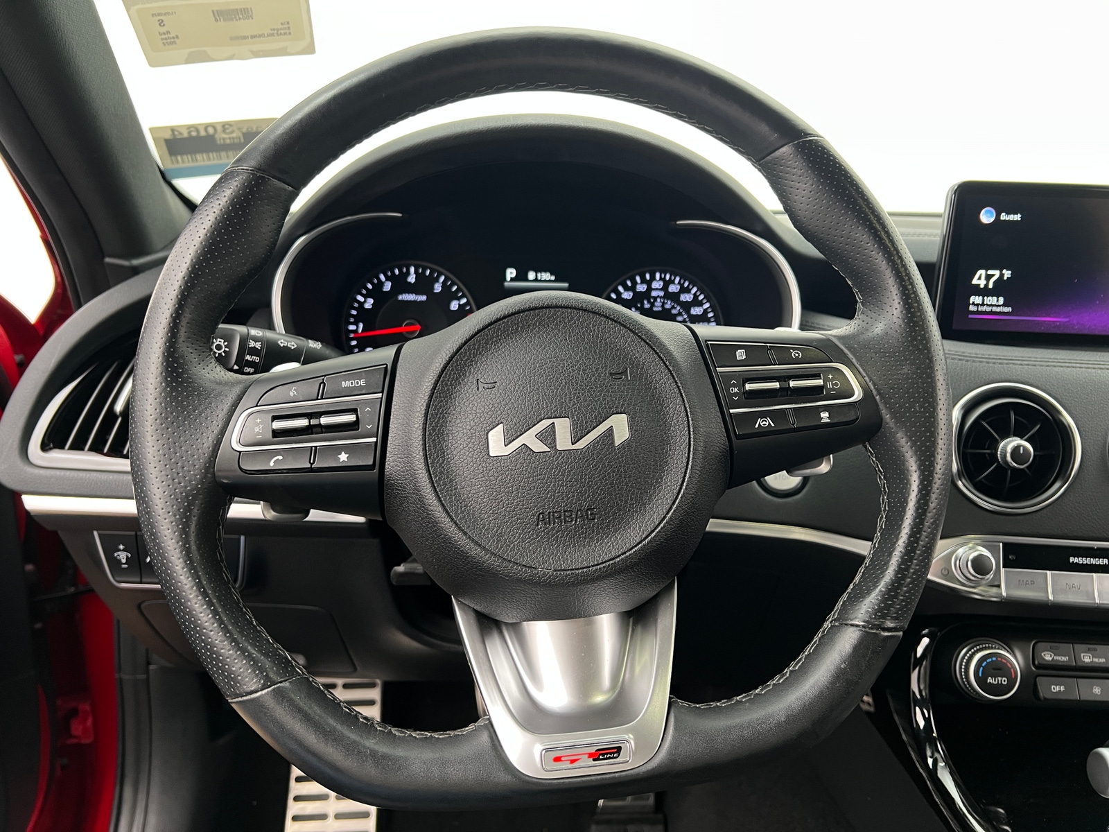 Thumbnail: 2022 Kia Stinger - 4