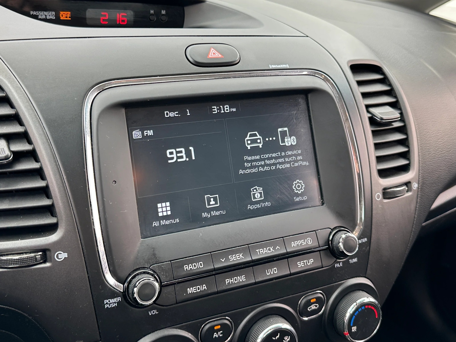 Thumbnail: 2018 Kia Forte - 4