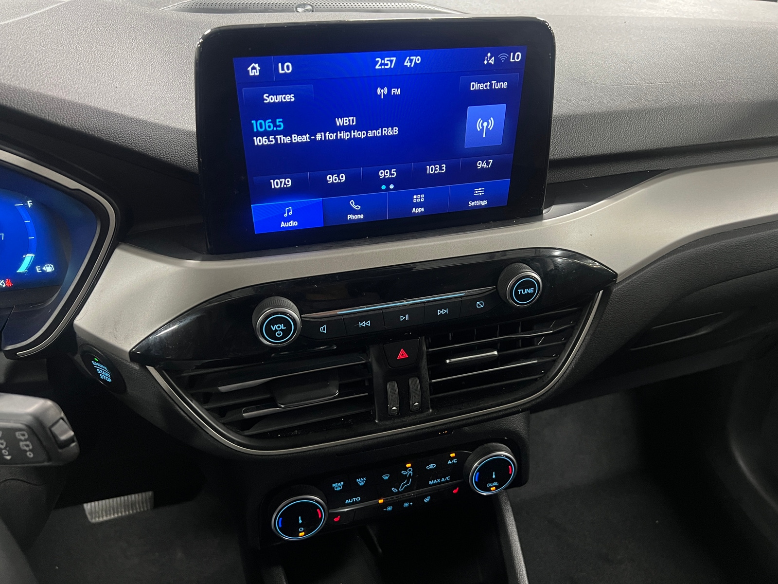 Thumbnail: 2022 Ford Escape - 3