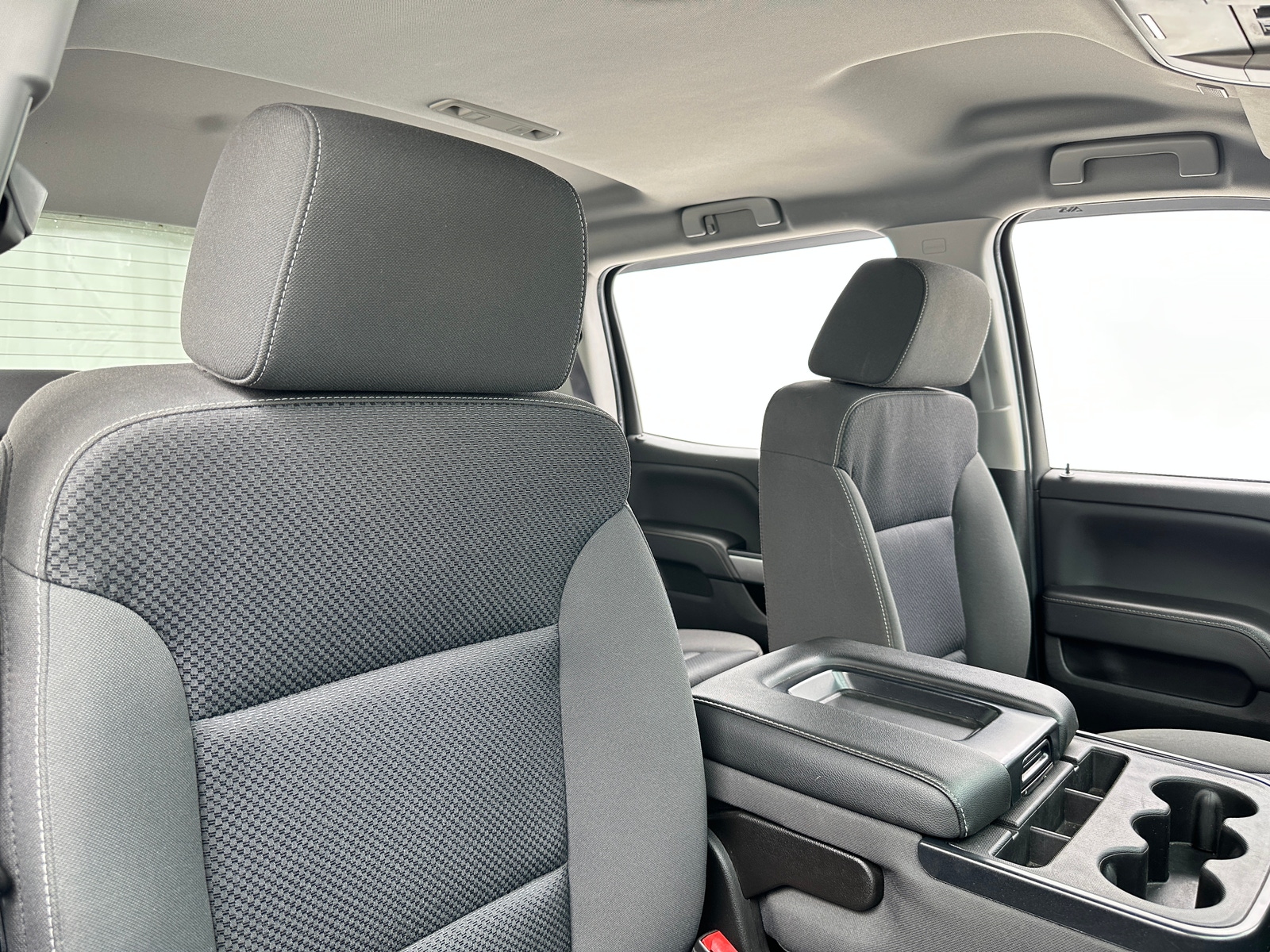 Thumbnail: 2017 Chevrolet Silverado 1500 - 2