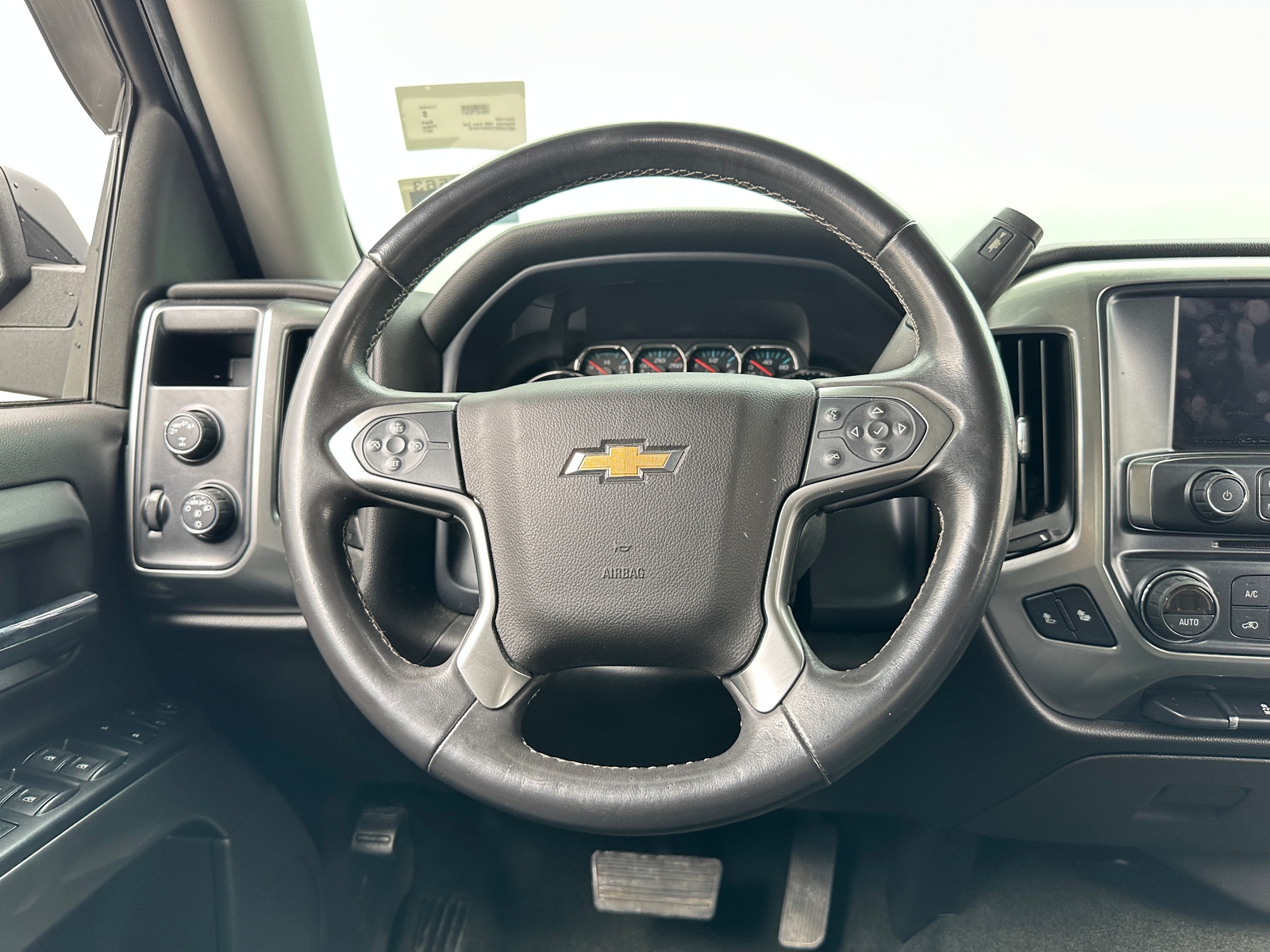 Thumbnail: 2017 Chevrolet Silverado 1500 - 5