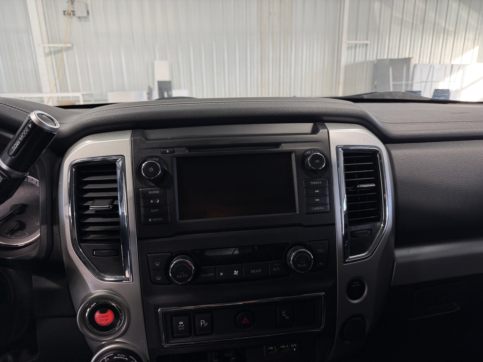 Thumbnail: 2019 Nissan Titan - 4