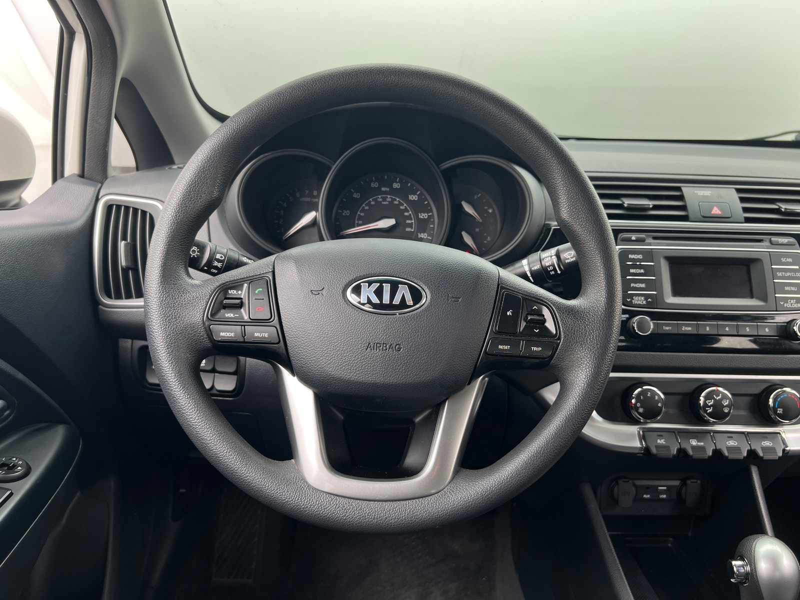 Thumbnail: 2017 Kia Rio - 5