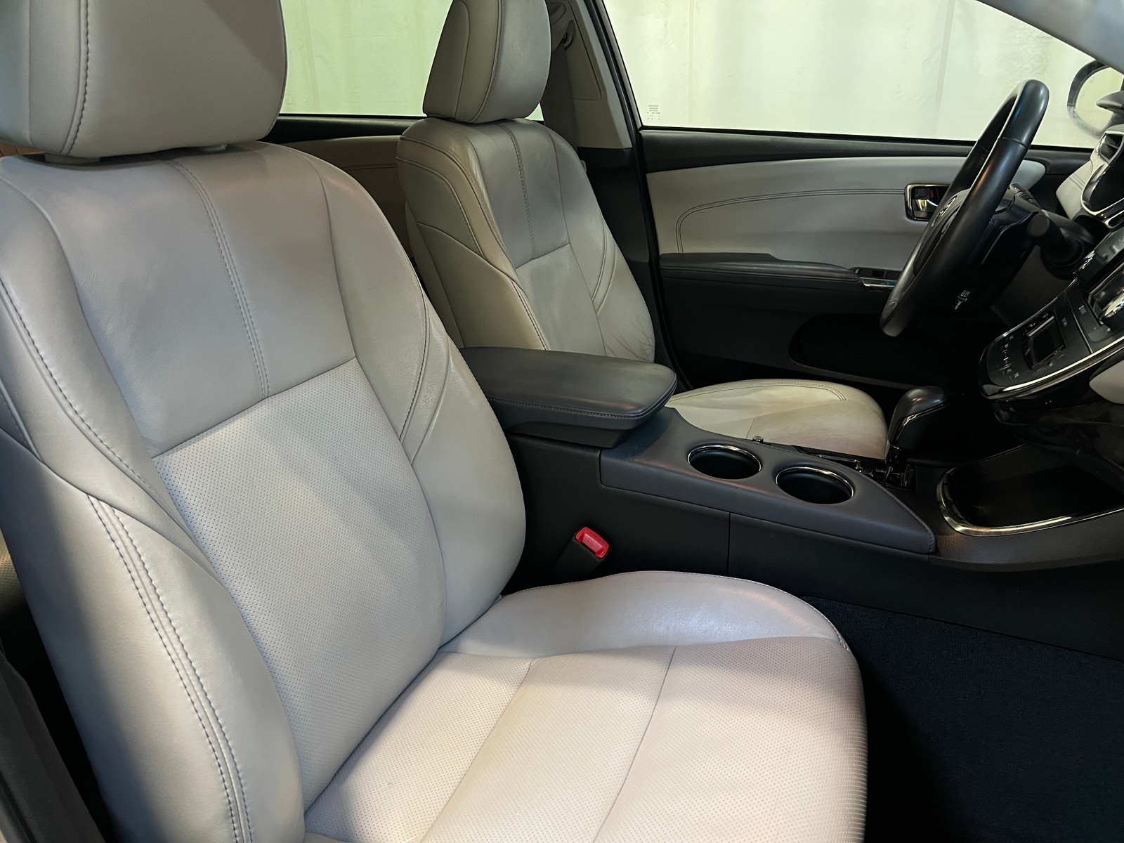 Thumbnail: 2013 Toyota Avalon - 2