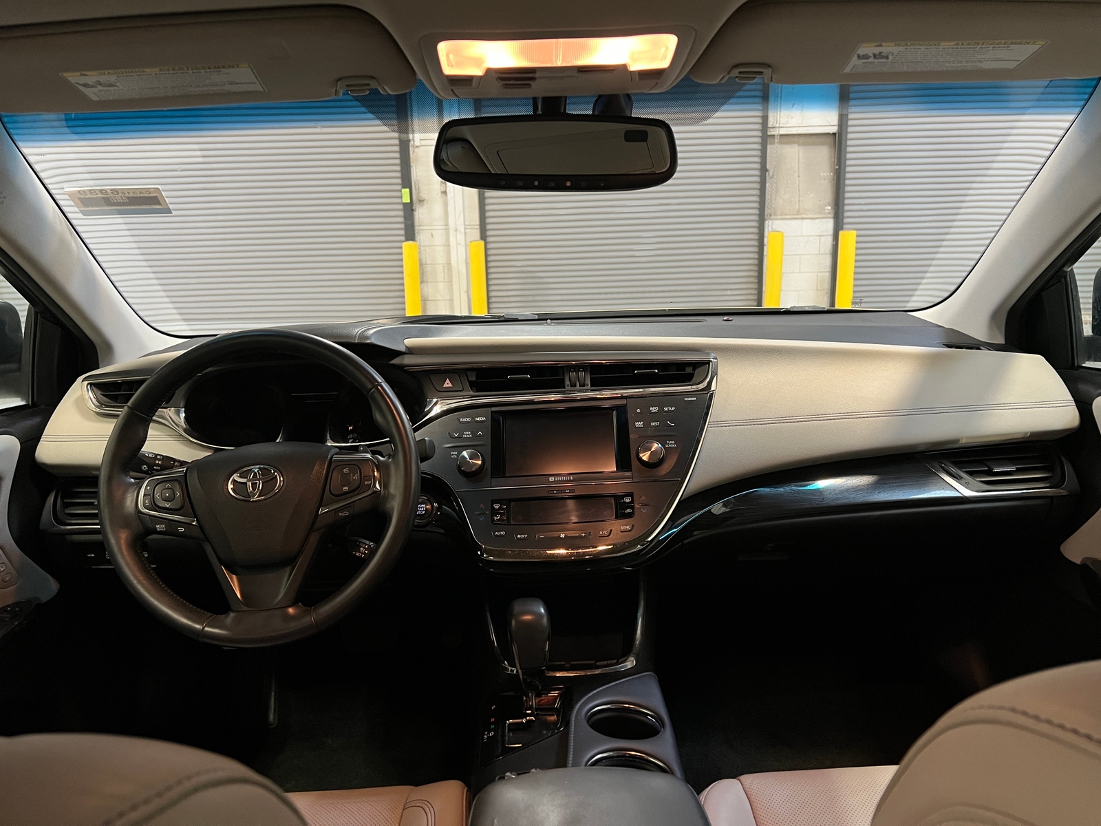 Thumbnail: 2013 Toyota Avalon - 3