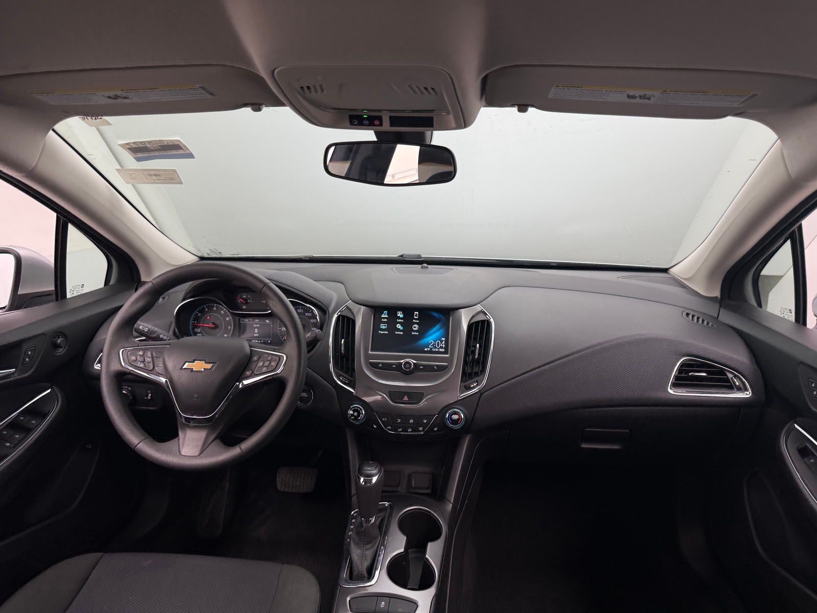 Thumbnail: 2017 Chevrolet Cruze - 3