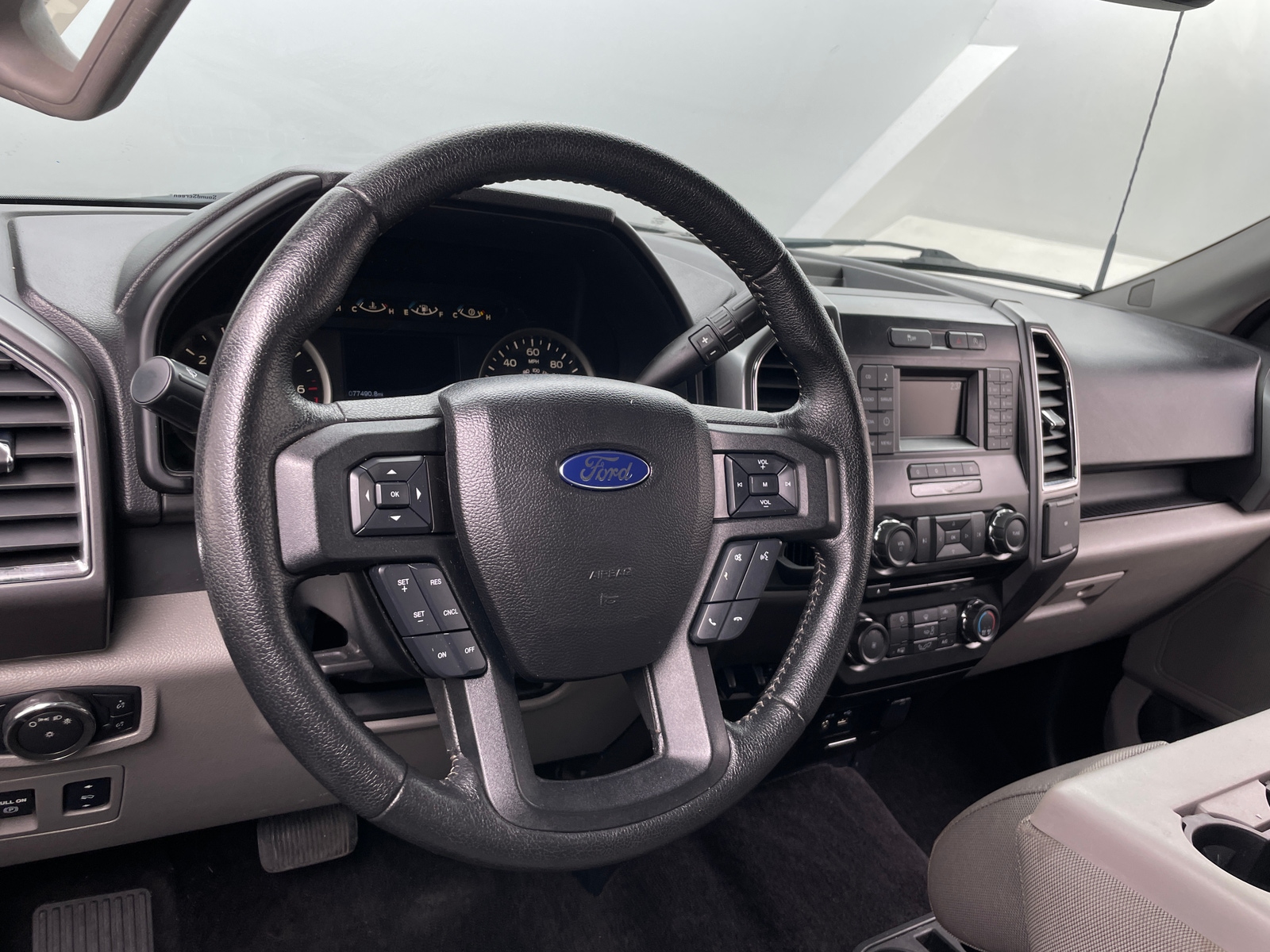 Thumbnail: 2015 Ford Econoline - 5