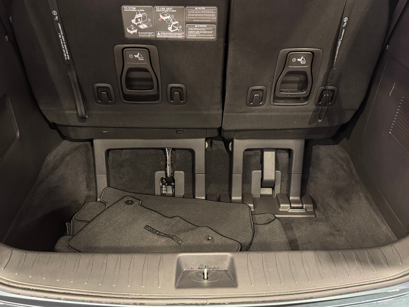 Thumbnail: 2022 Kia Carnival - 6