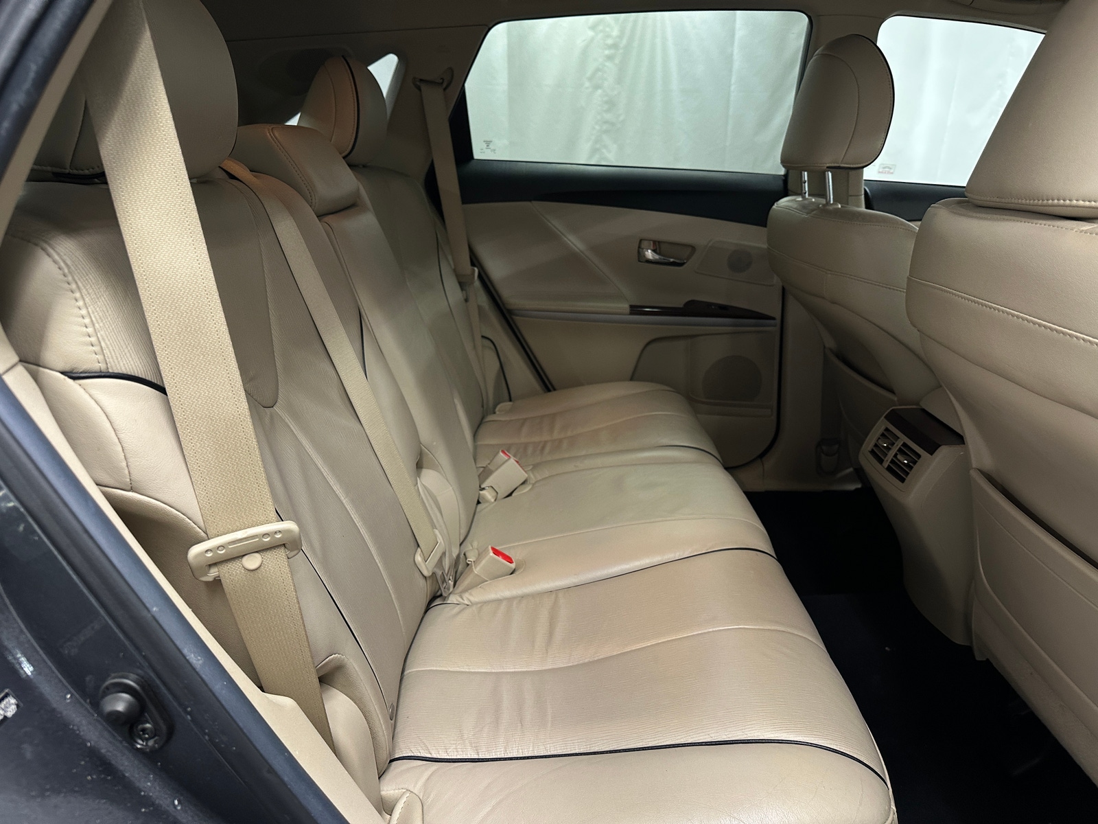 Thumbnail: 2010 Toyota Venza - 6