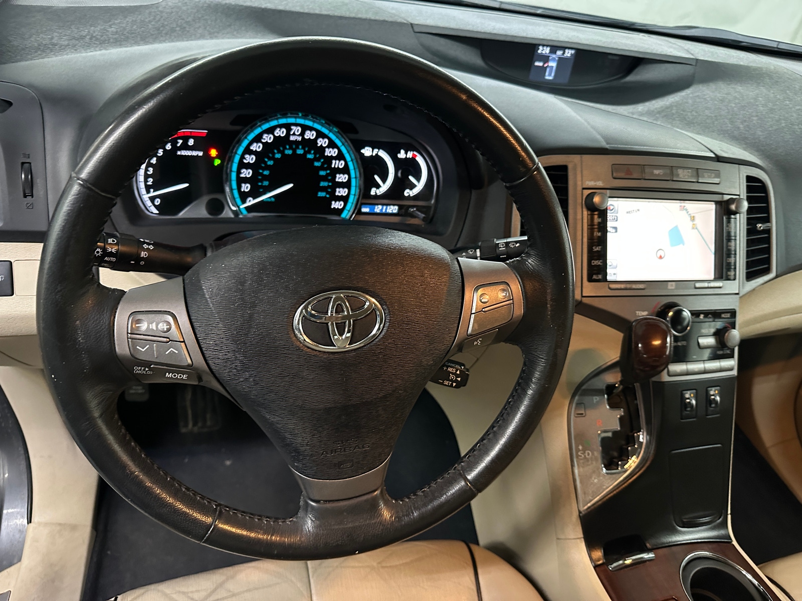 Thumbnail: 2010 Toyota Venza - 5