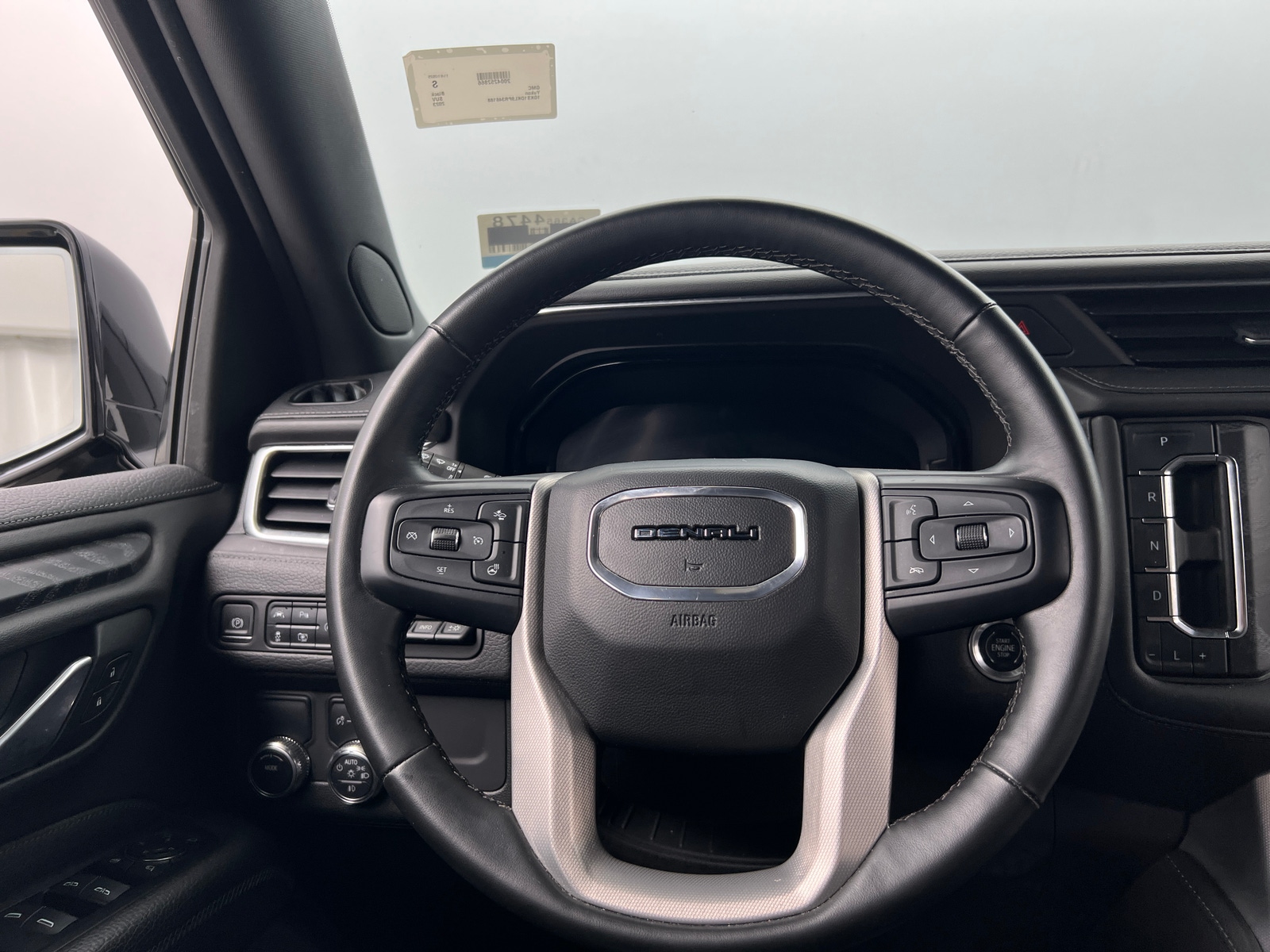 Thumbnail: 2023 GMC Yukon - 4