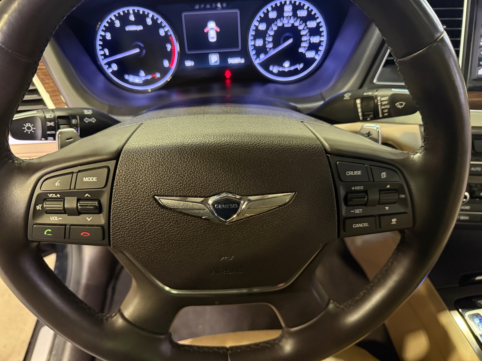 Thumbnail: 2017 Genesis G80 - 4