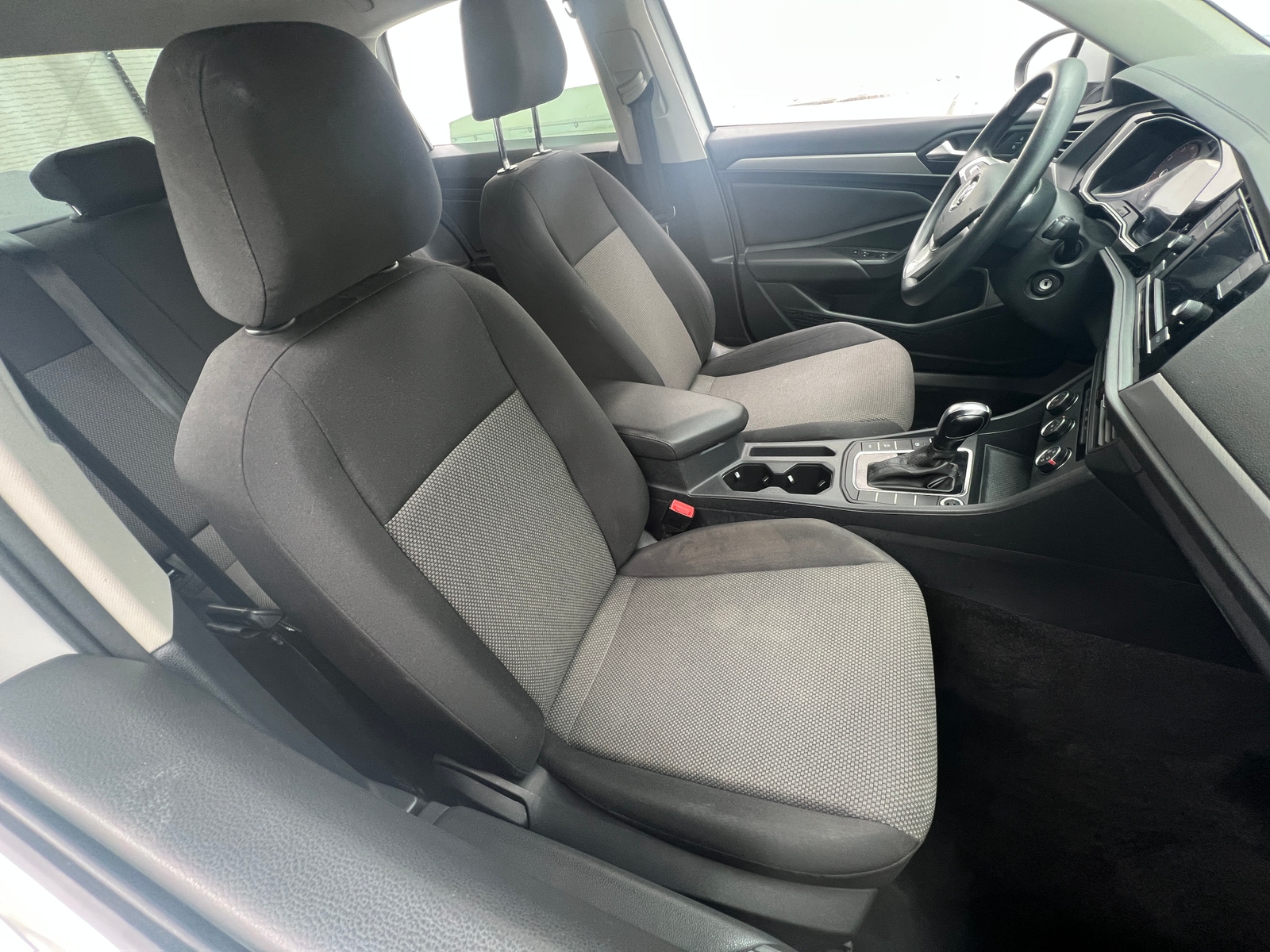 Thumbnail: 2019 Volkswagen Jetta - 2