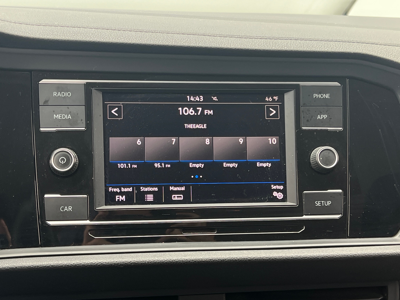 Thumbnail: 2019 Volkswagen Jetta - 4