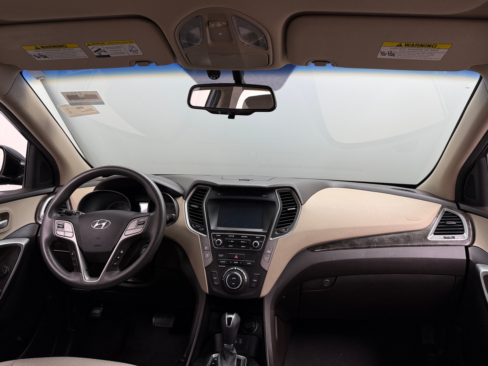 Thumbnail: 2017 Hyundai Santa Fe - 3