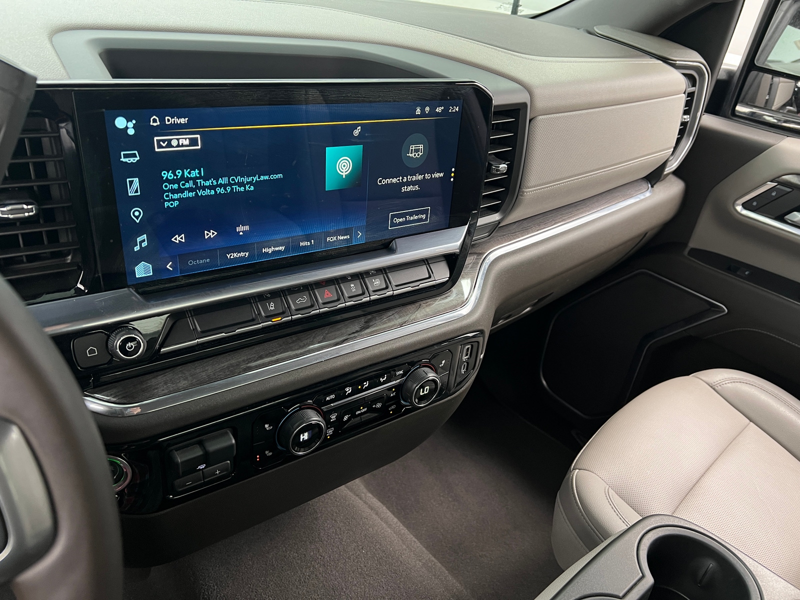 Thumbnail: 2024 Chevrolet Silverado 2500 - 3