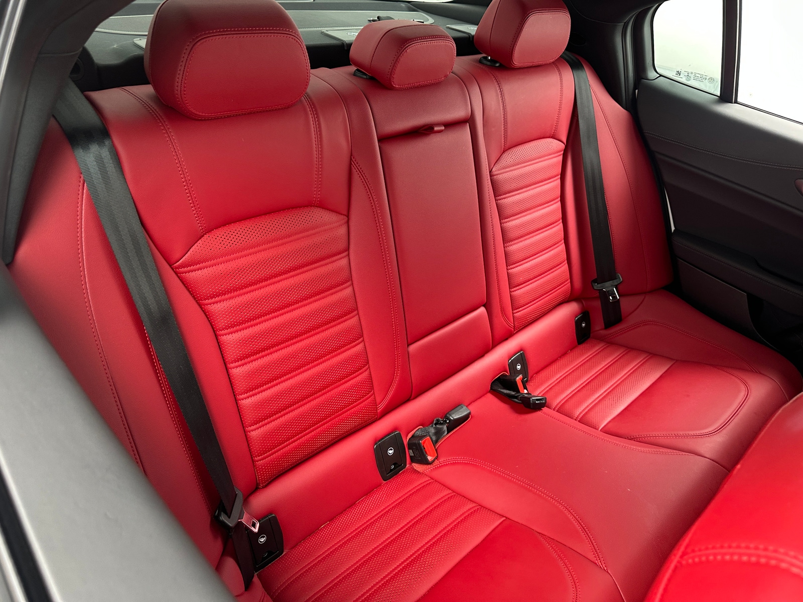 Thumbnail: 2022 Alfa Romeo Giulia - 5