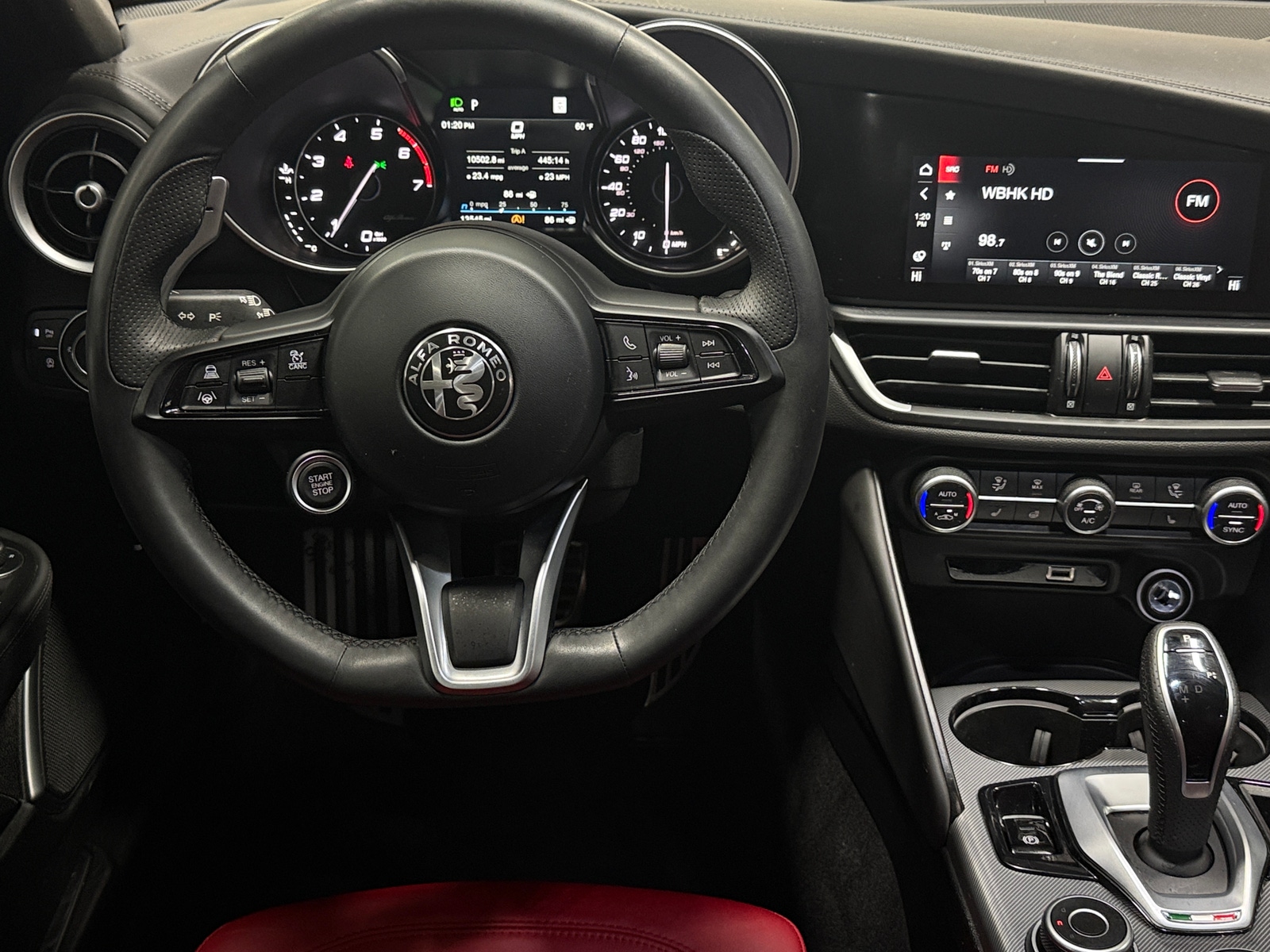 Thumbnail: 2022 Alfa Romeo Giulia - 4