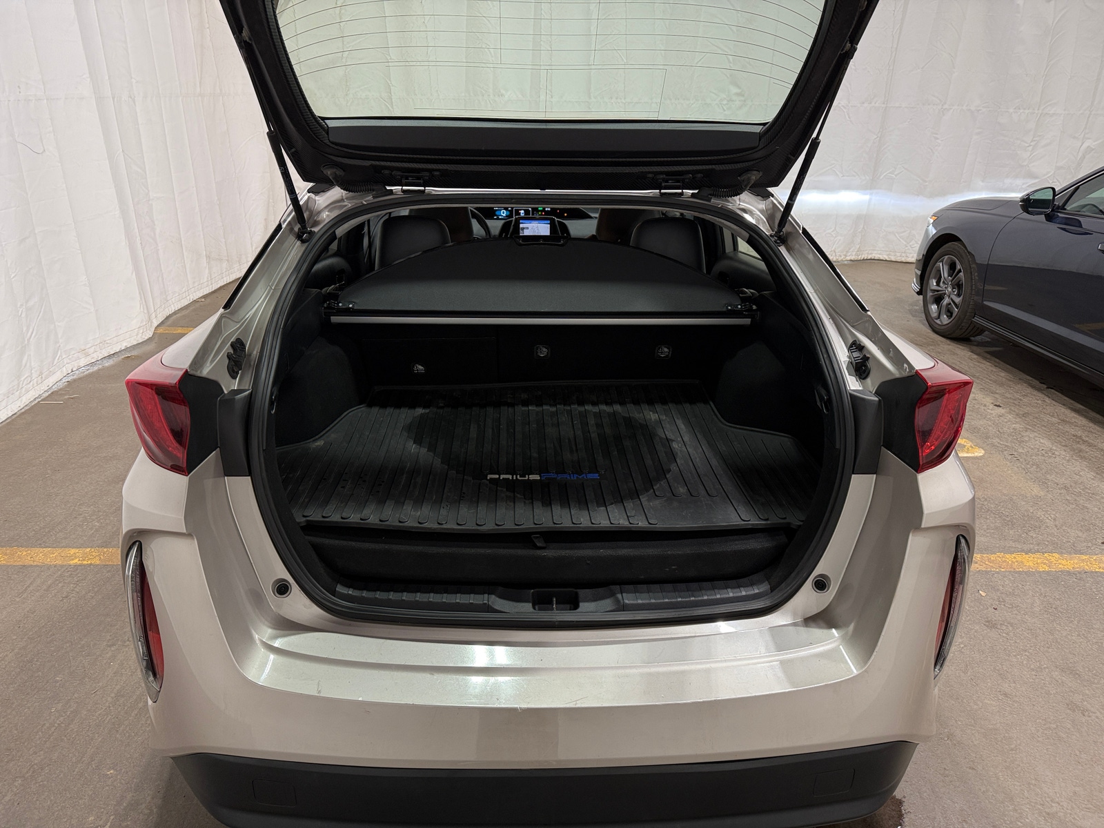 Thumbnail: 2021 Toyota Prius Prime - 6