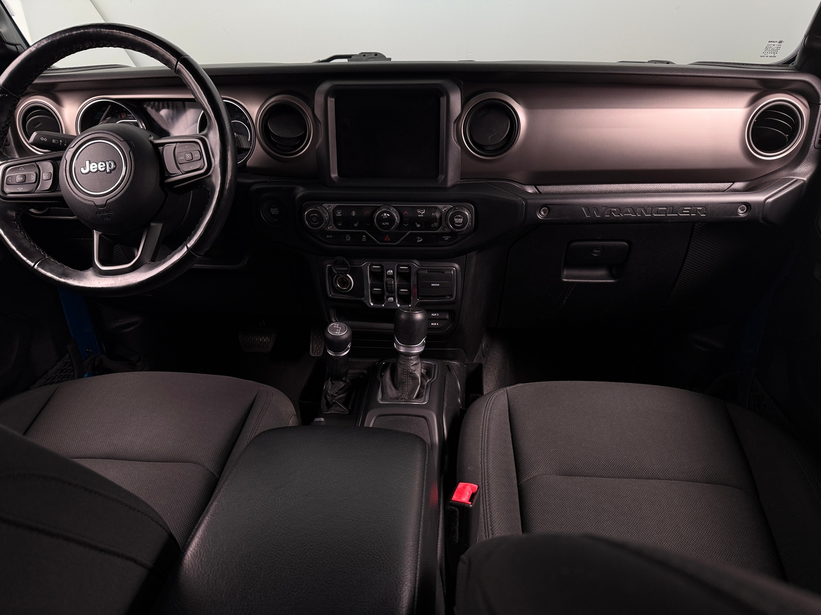 Thumbnail: 2020 Jeep Wrangler - 3