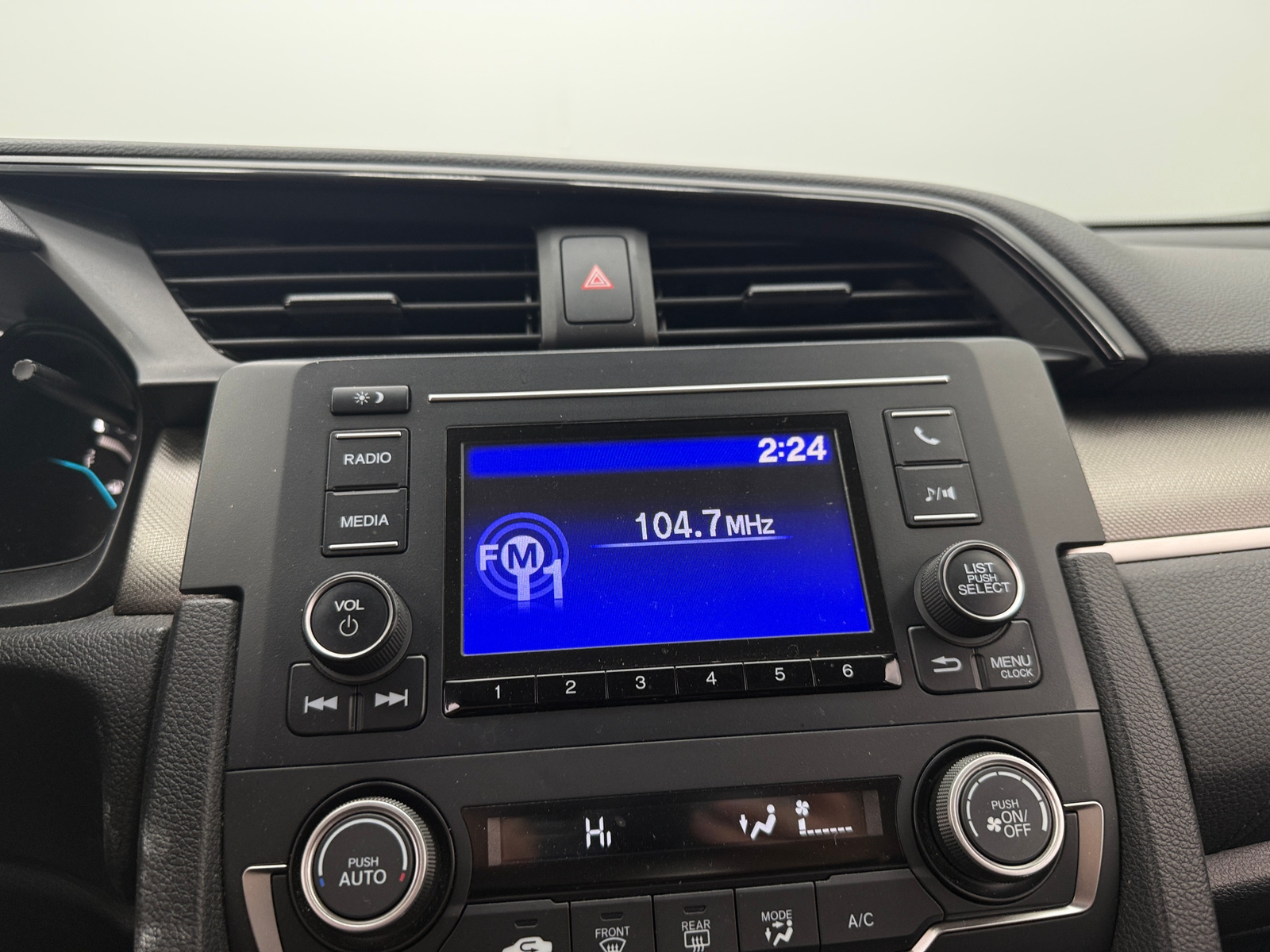 Thumbnail: 2019 Honda Civic - 4