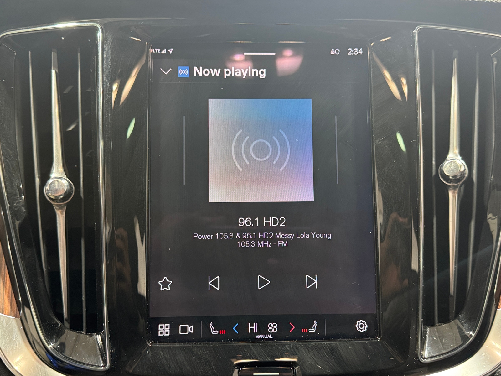 Thumbnail: 2025 Volvo V60 - 3