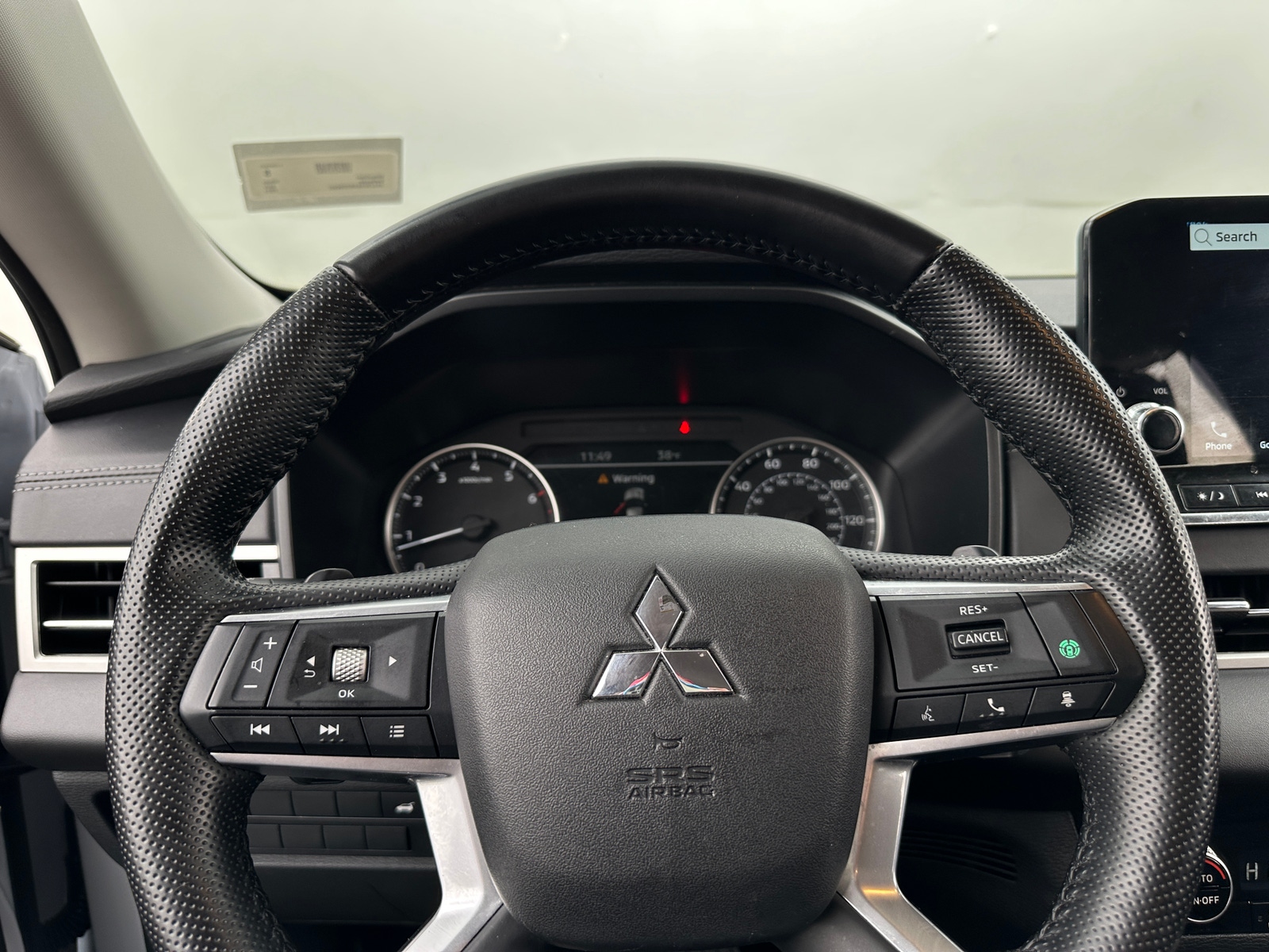 Thumbnail: 2024 Mitsubishi Outlander - 4