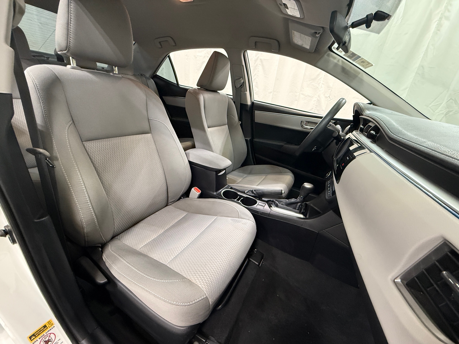 Thumbnail: 2015 Toyota Corolla - 2