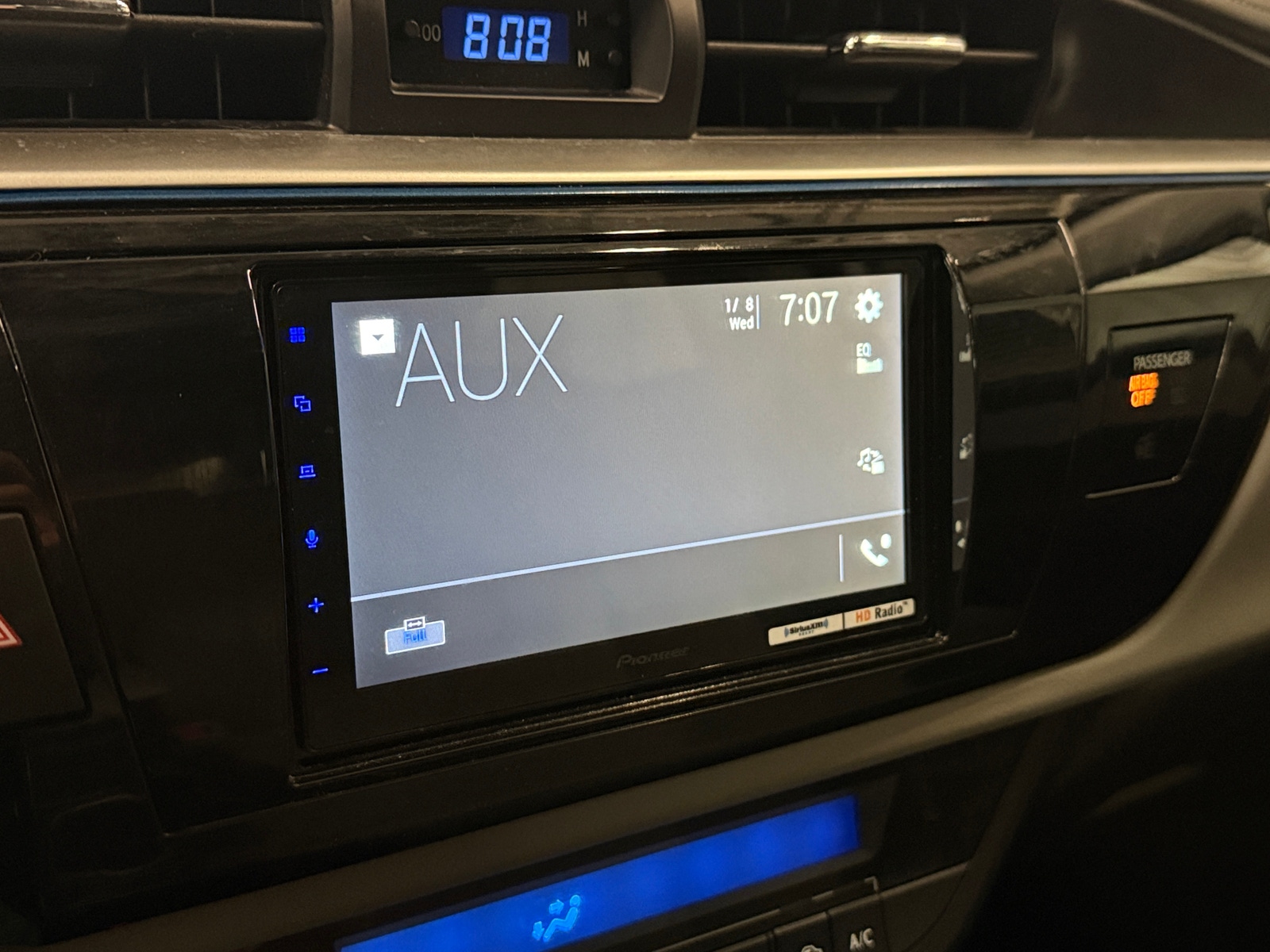 Thumbnail: 2015 Toyota Corolla - 4