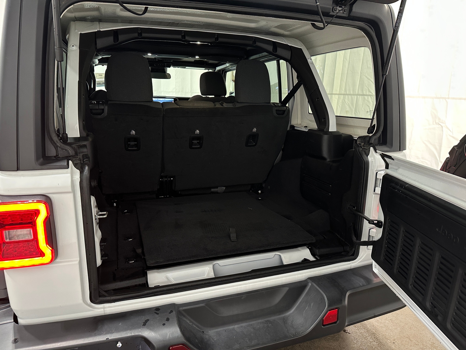 Thumbnail: 2025 Jeep Wrangler - 7