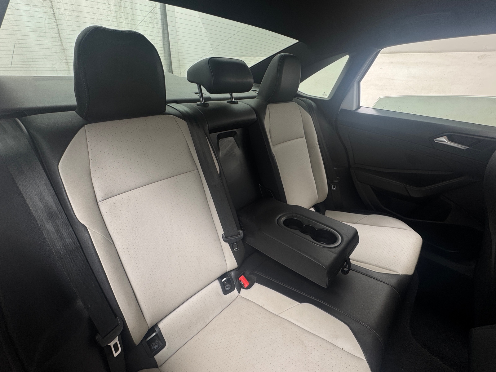 Thumbnail: 2019 Volkswagen Jetta - 5