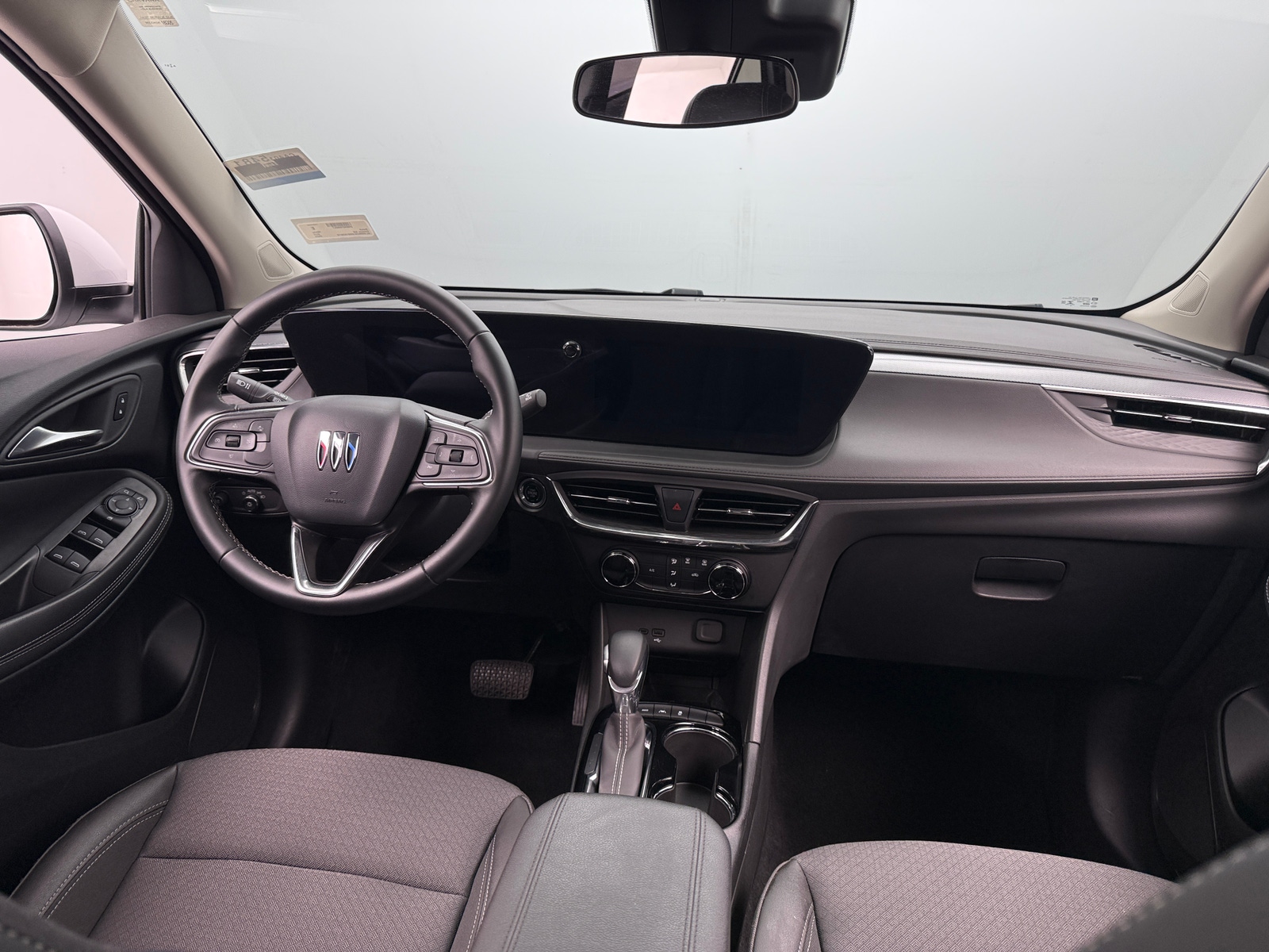 Thumbnail: 2025 Buick Encore GX - 2