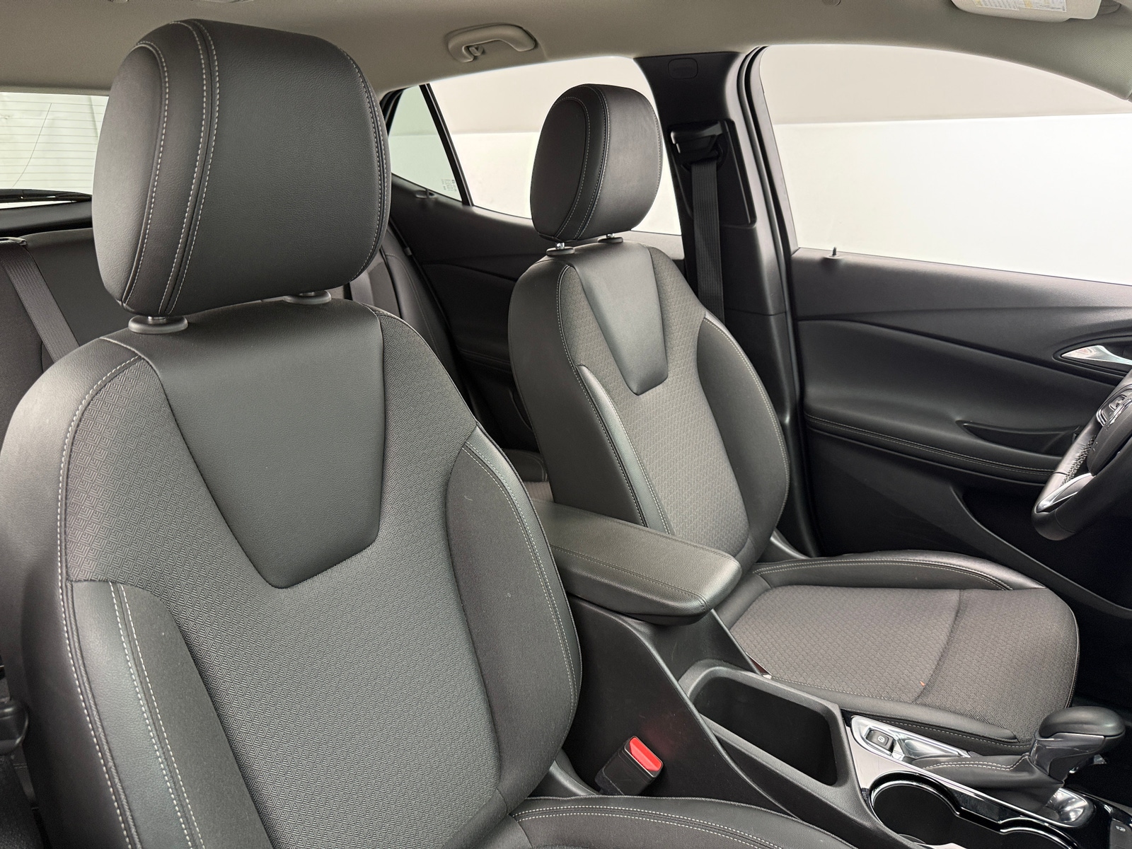 Thumbnail: 2025 Buick Encore GX - 2