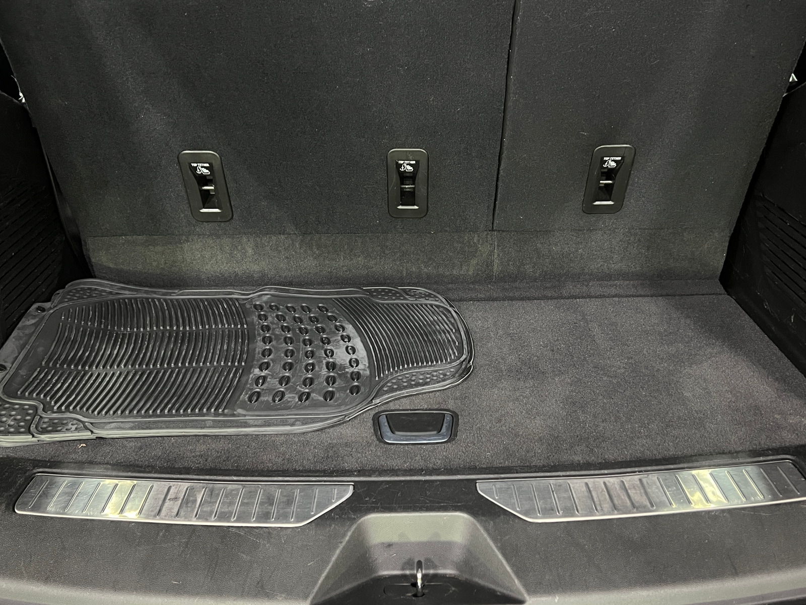 Thumbnail: 2021 Chevrolet Tahoe - 6